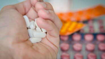 Tilidin: Schmerzlinderung mit Suchtgefahr